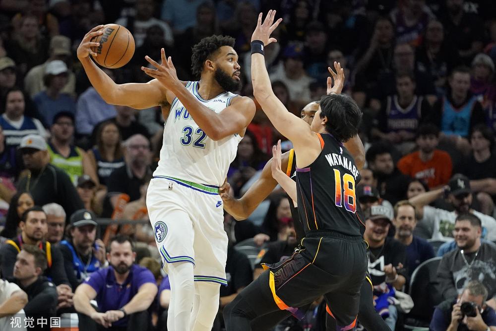 她以稳定的 她以稳定的